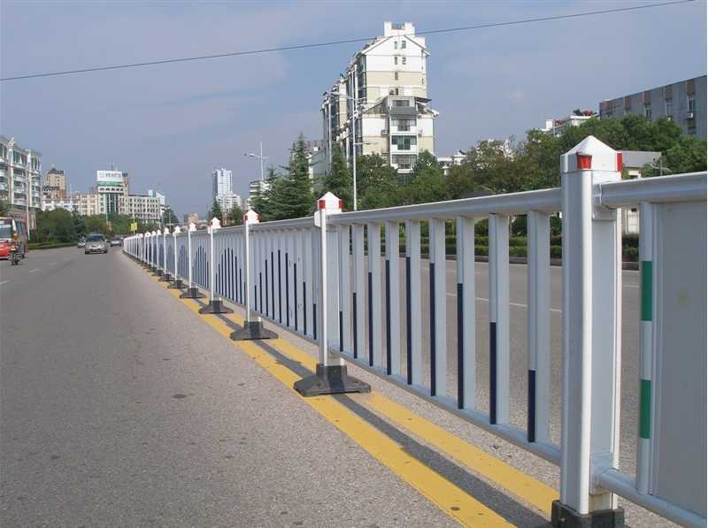 桥梁防撞护栏工程案例  